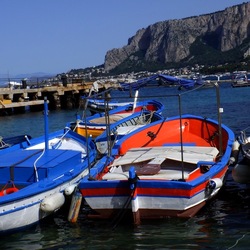 MONDELLO. Fotografie di Giulio Azzarello &copy;2022.