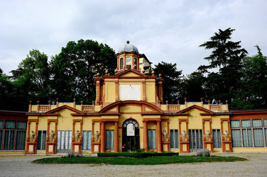 MODENA centro storico. Fotografie di Giulio Azzarello ©2016. MODENA centro storico. Fotografie di Giulio Azzarello ©2016.