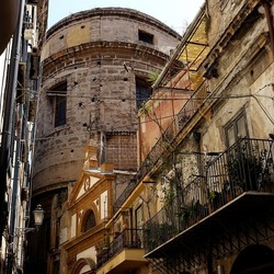 PALERMO. Fotografie di Giulio Azzarello &copy;2022.