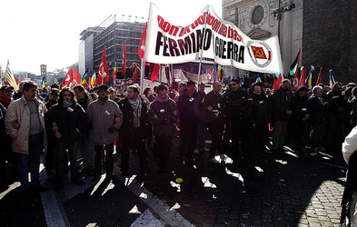 MANIFESTAZIONE per la PACE. Fotografie di Giulio Azzarello ©2014. MANIFESTAZIONE per la PACE. Fotografie di Giulio Azzarello ©2014.