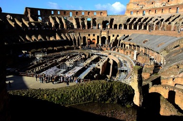 COLOSSEO Roma. Fotografie di Giulio Azzarello ©2020. COLOSSEO Roma. Fotografie di Giulio Azzarello ©2020.