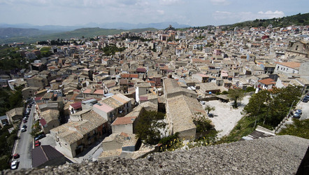 CORLEONE paese e comune siciliano panorami e particolari. Fotografie di Giulio Azzarello ©2014.