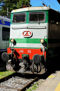 Il treno storico delle ferrovie italiane. Fotografie di Giulio Azzarello &copy;2017.