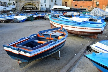BARCHE da PESCA fotografie di Giulio Azzarello &copy;2019.