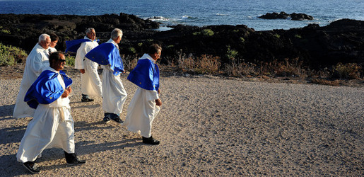 PROCESSIONE RELIGIOSA DEL MARE a Linosa. Fotografie di Giulio Azzarello ©2014. PROCESSIONE RELIGIOSA DEL MARE a Linosa. Fotografie di Giulio Azzarello ©2014.