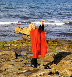SARA FAVARO attrice e scrittrice italiana. Fotografie di Giulio Azzarello &copy;2015 2016.