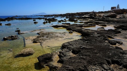 FAVIGNANA. Fotografie di Giulio Azzarello &copy;2022.