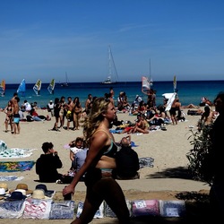 MONDELLO. Fotografie di Giulio Azzarello &copy;2024.