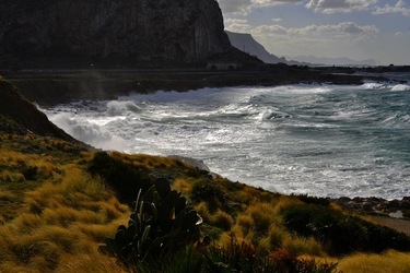 COSTA SICILIANA fotografie di Giulio Azzarello &copy;2020.