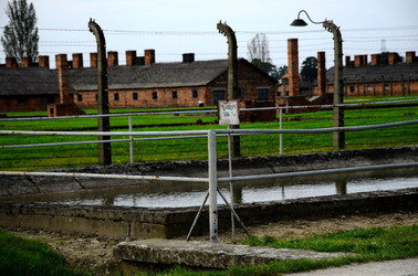 AUSCHIWITZ BIRKENAU il luogo della storia il campo. Fotografie di Giulio Azzarello &copy;2016.