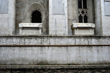 TEMPIO MALATESTIANO e SPIAGGIA di Rimini. Fotografie di Giulio Azzarello &copy;2016.