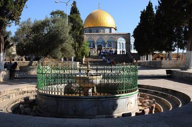 LA CITTA SANTA DI GERUSALEMME fotografie di Giulio Azzarello ©2104. LA CITTA SANTA DI GERUSALEMME fotografie di Giulio Azzarello ©2104.