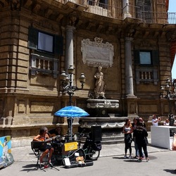 PALERMO. Fotografie di Giulio Azzarello &copy;2022.