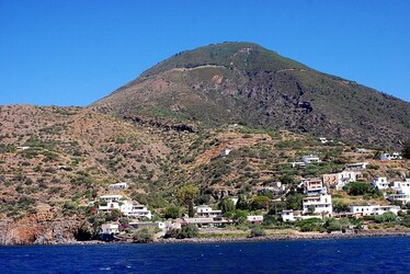 ISOLA DI SALINA arcipelago delle Eolie in Sicilia. Fotografie di Giulio Azzarello ©2014. ISOLA DI SALINA arcipelago delle Eolie in Sicilia. Fotografie di Giulio Azzarello ©2014.