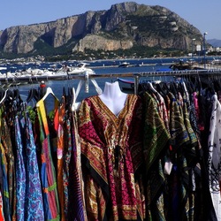 MONDELLO. Fotografie di Giulio Azzarello &copy;2022.