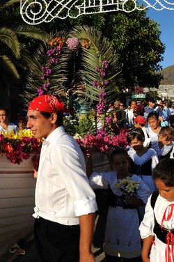 PROCESSIONE RELIGIOSA DEL MARE a Linosa. Fotografie di Giulio Azzarello ©2014. PROCESSIONE RELIGIOSA DEL MARE a Linosa. Fotografie di Giulio Azzarello ©2014.