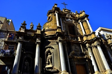 CENTRO STORICO di Palermo fotografie di Giulio Azzarello &copy;2019.