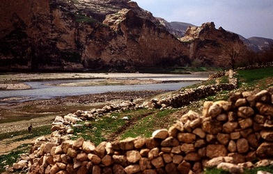HASANKEYF Kurdistan turco. Fotografie di Giulio Azzarello ©2001 2022. HASANKEYF Kurdistan turco. Fotografie di Giulio Azzarello ©2001 2022.