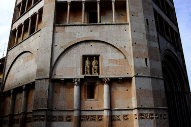 PARMA centro storico. Fotografie di Giulio Azzarello &copy;2016.