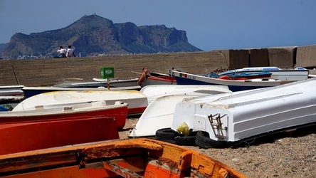 BARCHE. Fotografie di Giulio Azzarello ©2022.