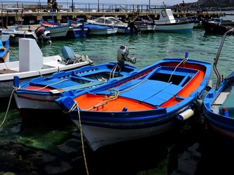 MONDELLO fotografie di Giulio Azzarello &copy;2020.