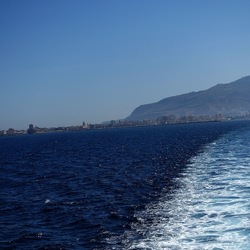 FAVIGNANA. Fotografie di Giulio Azzarello &copy;2022.