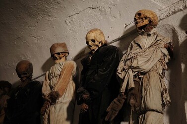 LE CATACOMBE dei cappuccini a Palermo in Sicilia. Fotografie di Giulio Azzarello &copy;2014.