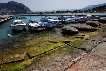MONDELLO. Fotografie di Giulio Azzarello &copy;2023.