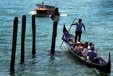 VENEZIA fotografie di Giulio Azzarello &copy;2019.