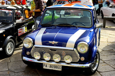 RADUNO di auto classiche MiniCooper. Fotografie di Giulio Azzarello &copy;2016.