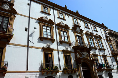 PALERMO il suo centro storico le periferie i monumenti. Fotografie di Giulio Azzarello ©2014.