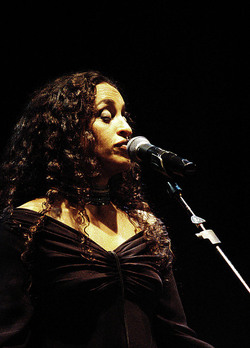 NOA artista musicista israeliana. Fotografie di Giulio Azzarello &copy;2014.