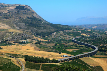SEGESTA in Sicilia sito archeologico. Fotografie di Giulio Azzarello ©2014.