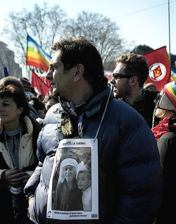 MANIFESTAZIONE per la PACE. Fotografie di Giulio Azzarello ©2014. MANIFESTAZIONE per la PACE. Fotografie di Giulio Azzarello ©2014.