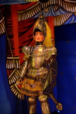 OPERA dei PUPI di Mimmo e Giacomo Cuticchio. Fotografia di Giulio Azzarello ©2020. OPERA dei PUPI di Mimmo e Giacomo Cuticchio. Fotografia di Giulio Azzarello ©2020.