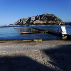MONDELLO fotografie di Giulio Azzarello &copy;2020.