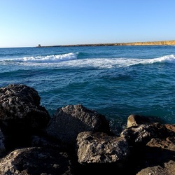 COSTA SICILIANA. Fotografie di Giulio Azzarello &copy;2022.