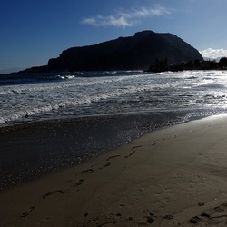 MONDELLO. Fotografie di Giulio Azzarello &copy;2024.