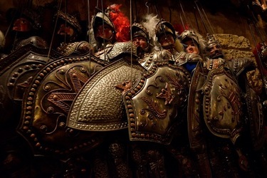 OPERA dei PUPI di Mimmo e Giacomo Cuticchio. Fotografie di Giulio Azzarello ©2020. OPERA dei PUPI di Mimmo e Giacomo Cuticchio. Fotografie di Giulio Azzarello ©2020.