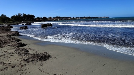 COSTA SICILIANA. Fotografie di Giulio Azzarello &copy;2022.