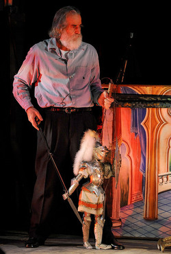 OPERA DEI PUPI di Mimmo Cuticchio in uno spettacolo natalizio a Palermo. Fotografie di Giulio Azzarello ©2014. OPERA DEI PUPI di Mimmo Cuticchio in uno spettacolo natalizio a Palermo. Fotografie di Giulio Azzarello ©2014.