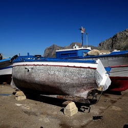 ISOLA. Fotografie di Giulio Azzarello &copy;2024.