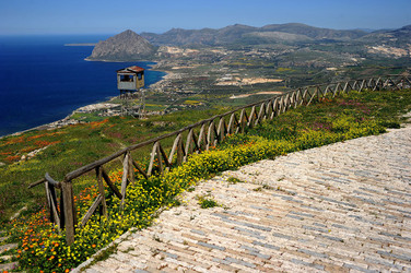 ERICE e il suo QUARTIERE SPAGNOLO.Fotografie di Giulio Azzarello &copy;2014.