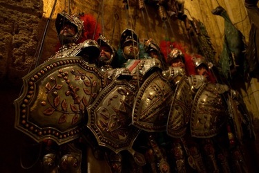 OPERA dei PUPI di Mimmo e Giacomo Cuticchio. Fotografie di Giulio Azzarello ©2020. OPERA dei PUPI di Mimmo e Giacomo Cuticchio. Fotografie di Giulio Azzarello ©2020.