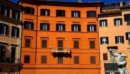 PIAZZA NAVONA Roma. Fotografie di Giulio Azzarello ©2020. PIAZZA NAVONA Roma. Fotografie di Giulio Azzarello ©2020.