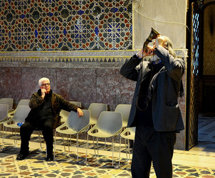 Mimmo Cuticchio in un suo spettacolo. Fotografie di Giulio Azzarello &copy;2017.