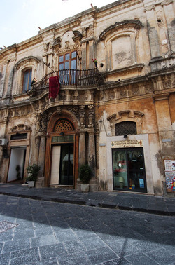 IL BAROCCO DI NOTO in Sicilia panoramiche e particolari. Fotografie di Giulio Azzarello &copy;2014.