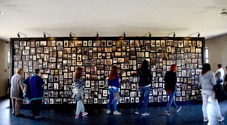AUSCHWITZ BIRKENAU il percorso della memoria e i documenti. Fotografie di Giulio Azzarello &copy;2016.