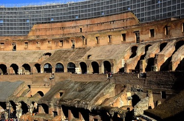 COLOSSEO Roma. Fotografie di Giulio Azzarello ©2020. COLOSSEO Roma. Fotografie di Giulio Azzarello ©2020.
