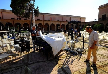 BACKSTAGE fotografie di Giulio Azzarello ©2020.